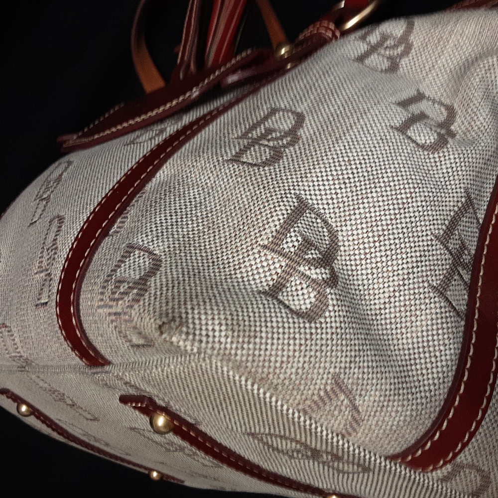 Dooney & Bourke Red and Cream Shoulder Bag - Picture 7 of 11